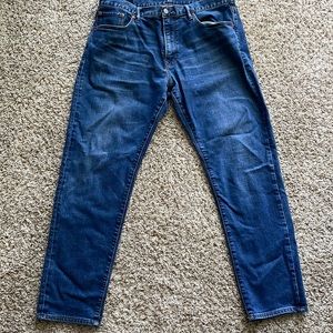 Gap athletic taper jeans 34x30